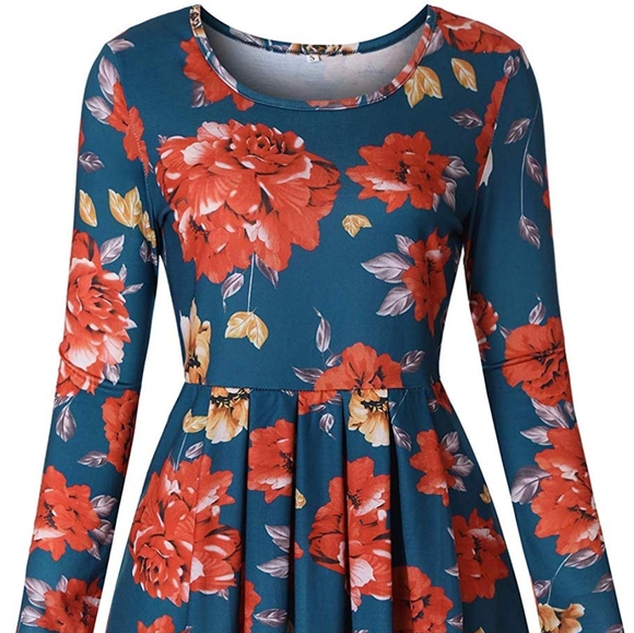 Dresses & Skirts - Floral Dress Medium